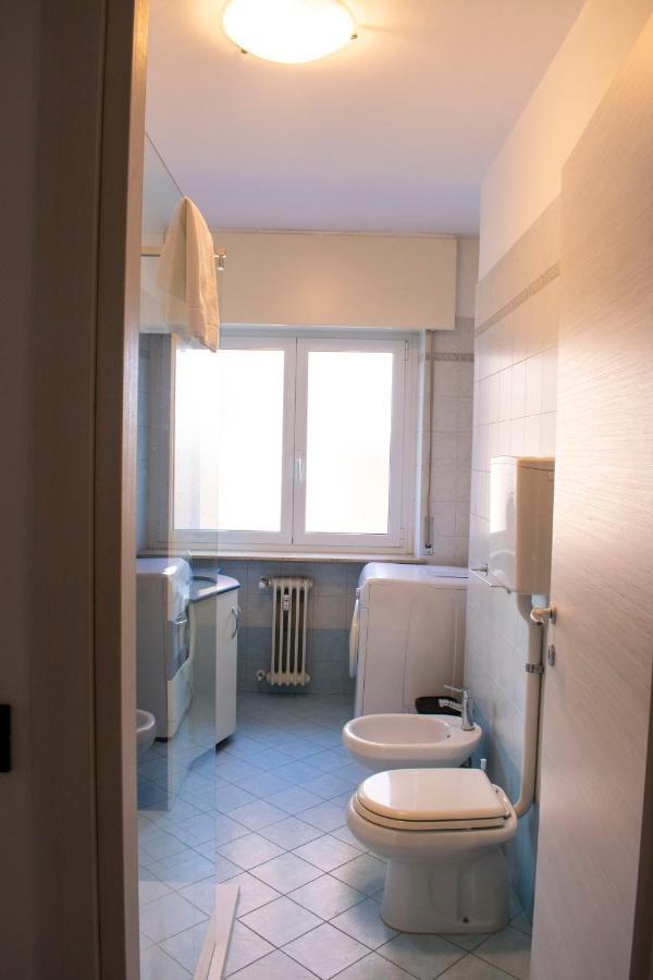 J&M House -Fronte Ospedale- Incluso Netflix E Disney Plus Udine Bagian luar foto