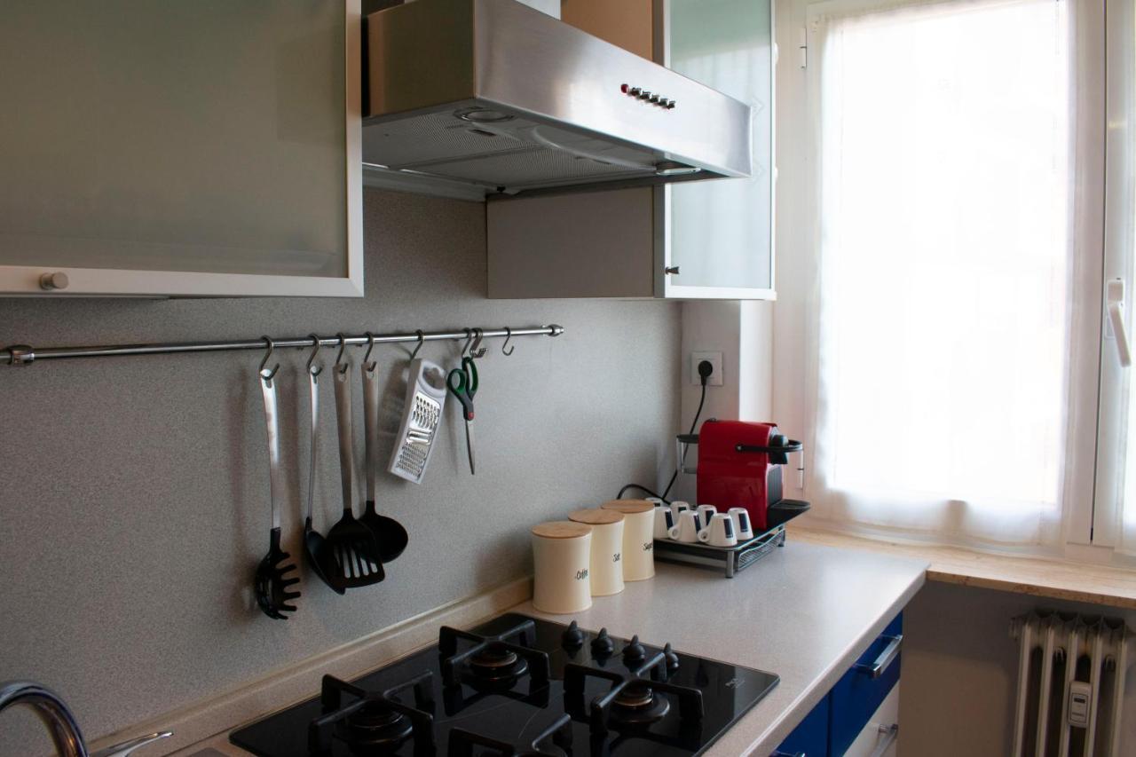 J&M House -Fronte Ospedale- Incluso Netflix E Disney Plus Udine Bagian luar foto