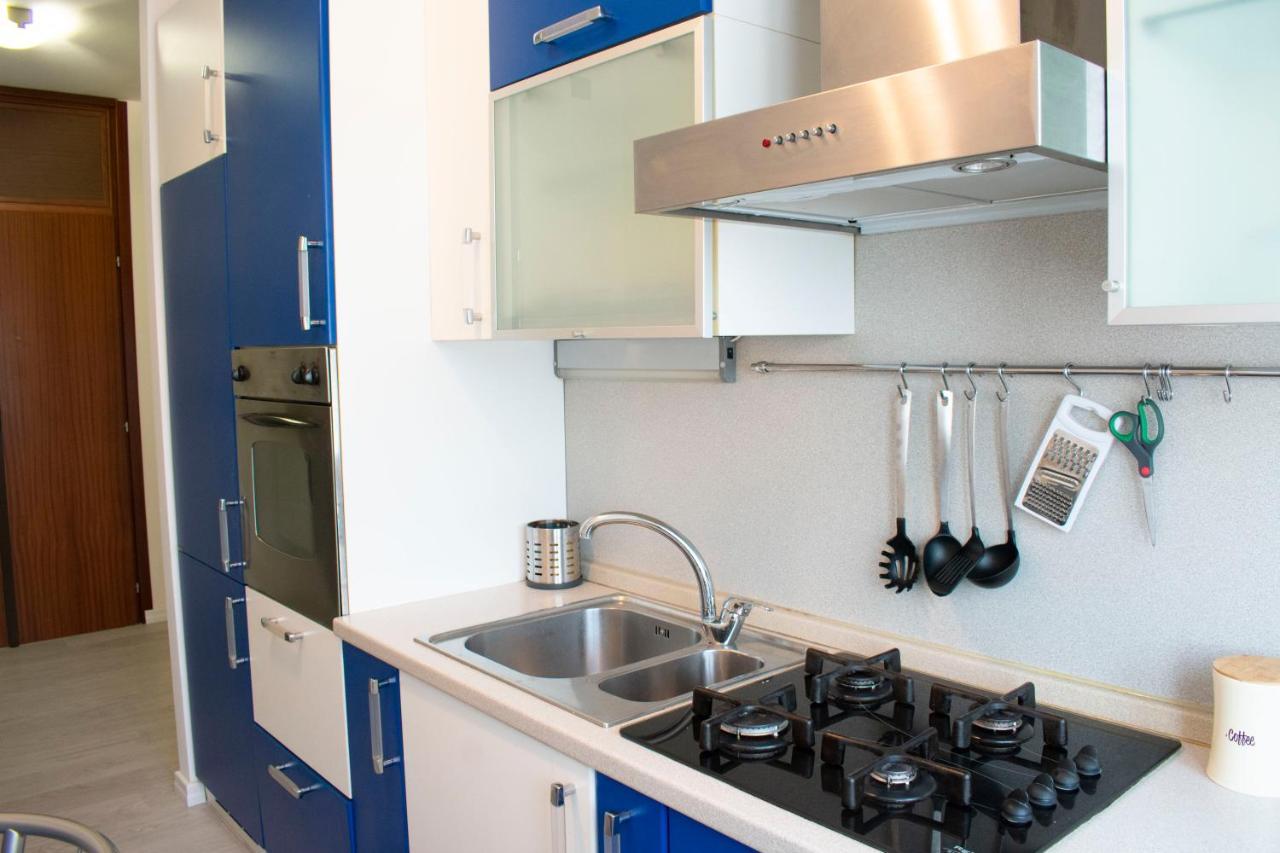 J&M House -Fronte Ospedale- Incluso Netflix E Disney Plus Udine Bagian luar foto
